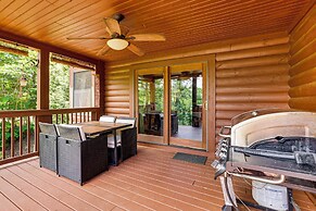 Charming Lake Hartwell Retreat w/ Game Room