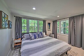 Chic House w/ Private Dock on Lake Hartwell!