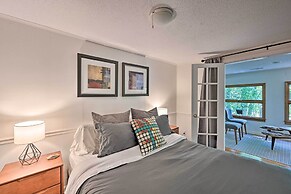 Chic House w/ Private Dock on Lake Hartwell!