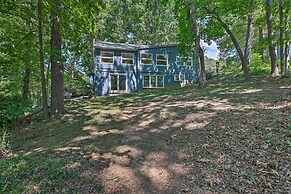 Chic House w/ Private Dock on Lake Hartwell!