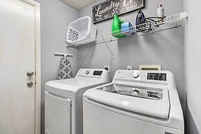 Chic Orlando Family Getaway w/ Fenced Yard!