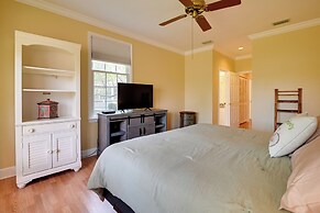 Cottage w/ Deck & Pool Access ~ 6 Mi to Beach