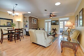 Cottage w/ Deck & Pool Access ~ 6 Mi to Beach