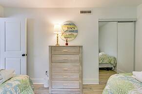 Walk to Beach: Coligny Gem w/ Community Perks!