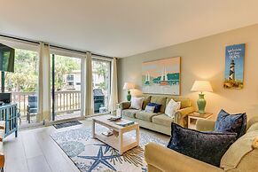 Walk to Beach: Coligny Gem w/ Community Perks!