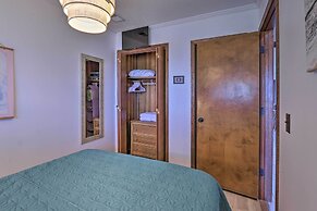 Pool, Spa & Dining: Beach Condo in Hilton Head!