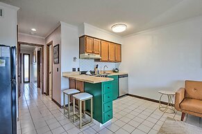 Pool, Spa & Dining: Beach Condo in Hilton Head!