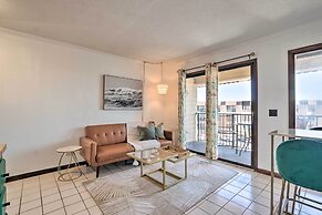 Pool, Spa & Dining: Beach Condo in Hilton Head!