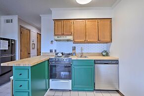 Pool, Spa & Dining: Beach Condo in Hilton Head!