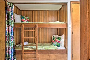 Pool, Spa & Dining: Beach Condo in Hilton Head!