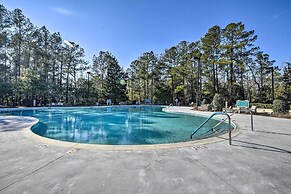 4 Mi to Ocean: Golf Resort Condo in N Myrtle Beach