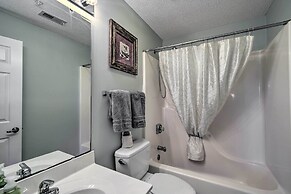 4 Mi to Ocean: Golf Resort Condo in N Myrtle Beach