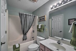 4 Mi to Ocean: Golf Resort Condo in N Myrtle Beach