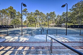 4 Mi to Ocean: Golf Resort Condo in N Myrtle Beach