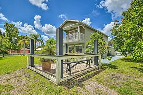 Cozy Coastal Retreat w/ Grill < 5 Mi to Beach