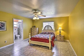 Cozy Coastal Retreat w/ Grill < 5 Mi to Beach