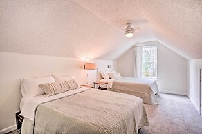 Cozy Home w/ Yard ~ 9 Mi to Dtwn Charleston!