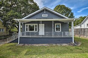 Cozy Greenville Bungalow ~ 2 Mi to Downtown!
