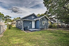 Cozy Greenville Bungalow ~ 2 Mi to Downtown!