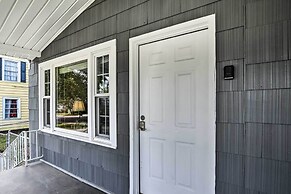 Cozy Greenville Bungalow ~ 2 Mi to Downtown!