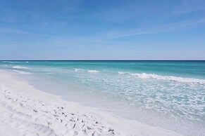 Emerald Hideaway Renovated Condo in Navarre Beach