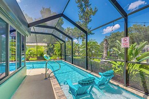 Crystal Water Escape w/ Private Outdoor Oasis