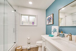 Crystal Water Escape w/ Private Outdoor Oasis