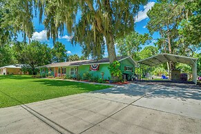 Crystal Water Escape w/ Private Outdoor Oasis
