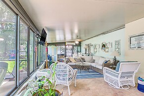 Crystal Water Escape w/ Private Outdoor Oasis