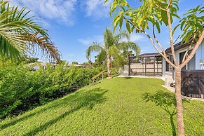 Englewood Escape w/ Screened-in Pool & Grill!