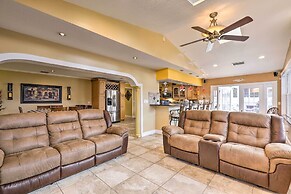 Cozy Home in Heart of Tampa w/ Lanai & Pool!