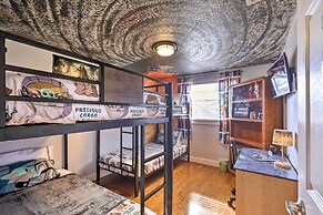 Cozy Home in Heart of Tampa w/ Lanai & Pool!