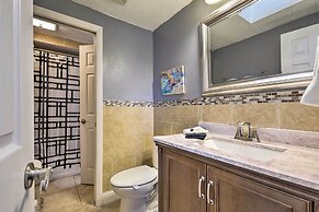 Cozy Home in Heart of Tampa w/ Lanai & Pool!