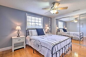 Cozy Home in Heart of Tampa w/ Lanai & Pool!