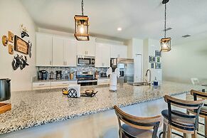 Davenport Resort Home < 10 Mi to Disney!