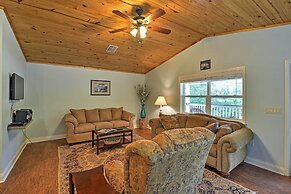 Crystal River Cottage on 1 Acre w/ Deck & Porch!