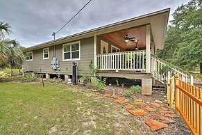 Crystal River Cottage on 1 Acre w/ Deck & Porch!