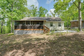 Screened Porch: Forested Tamassee Escape!