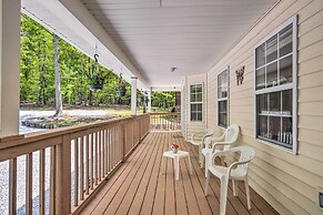 Screened Porch: Forested Tamassee Escape!