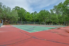 Gainesville Condo w/ Patio, 2 Mi to UF Campus!