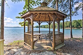 Keowee Keys Home w/ Mountains View & Lake Access!