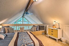 Keowee Keys Home w/ Mountains View & Lake Access!