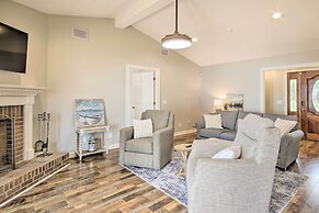 Gilbert Lakefront Retreat w/ Private Dock!