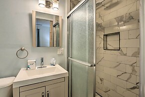 Hilton Head Condo w/ Covered Balcony + Pool Access