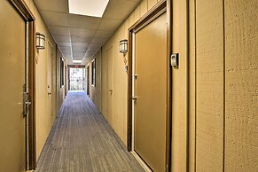 Hilton Head Condo w/ Covered Balcony + Pool Access