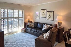 Balcony w/ Tennis Court View: Hilton Head Condo