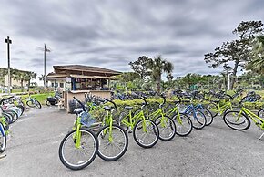 Balcony w/ Tennis Court View: Hilton Head Condo