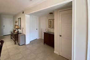 Balcony w/ Tennis Court View: Hilton Head Condo