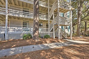 Half-mi to Beach: Hilton Head Condo w/ Lagoon View