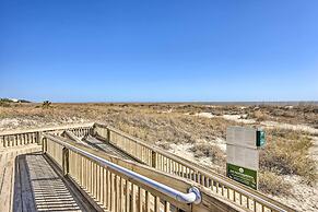 Half-mi to Beach: Hilton Head Condo w/ Lagoon View